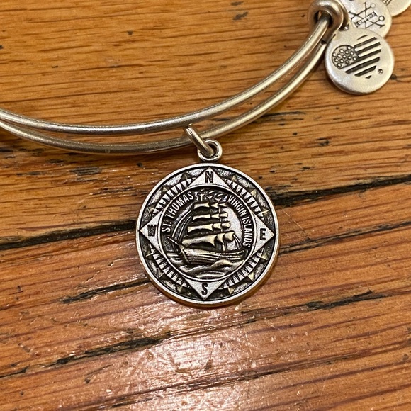 Alex & Ani St. Thomas Bangle - Picture 6 of 14